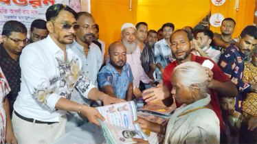 জন্মদিনে ৫ শতাধিক অসহায় সনাতনীদের মুখে হাসি ফোটালেন জাকির খান