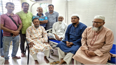 অসুস্থ জামায়াত নেতা মাও. মঈনুদ্দিনের পাশে বিএনপি নেতা টিপু