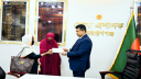 দৃষ্টিহীন আলভীর চোখে আশার আলো জ্বালালেন ডিসি জাহিদুল