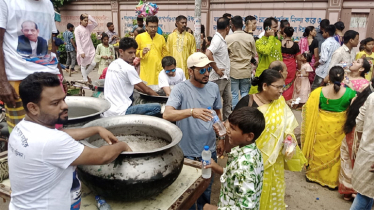 রামকৃষ্ণ মিশন আশ্রমে প্রাইম বাবুলের ৫ হাজার বোতলজাত পানি বিতরণ