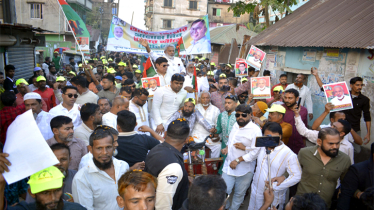 নাসিক ৬নং ওয়ার্ডে মান্নানের গণসংযোগ ও লিফলেট বিতরণ 