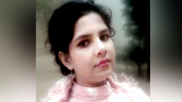 আমলাপাড়ায় পার্লারের ভেতর থেকে ইতির লাশ উদ্ধার, স্বামী আটক