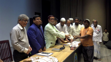 নাসিকের ১১৩৫ পরিচ্ছন্নতাকর্মীর হাতে প্রধানমন্ত্রীর ঈদ উপহার