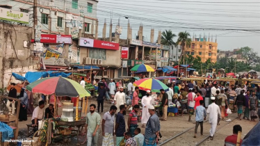 ফতুল্লায় রেলওয়ের জমিতে দোকান বসিয়ে বাণিজ্য, নেপথ্যে...