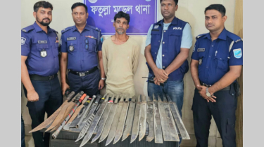 ফতুল্লায় বিপুল পরিমাণ দেশীয় অস্ত্র উদ্ধার, গ্রেফতার ১