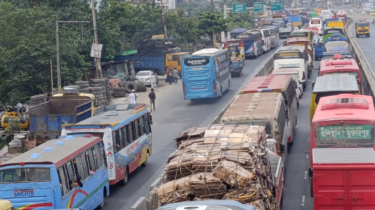ভুলতা-গাউছিয়া সড়ক ভাঙনে চাপ এশিয়ান হাইওয়েতে, ঢাকা-চট্টগ্রাম মহাসড়কে যানজট