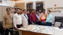 ডিসিকে ‘বাগে জান্নাত পঞ্চায়েত পরিষদের নবগঠিত কমিটির ফুলেল শুভেচ্ছা ডিসিকে ‘বাগে জান্নাত পঞ্চায়েত পরিষদের নবগঠিত কমিটির ফুলেল শুভেচ্ছা