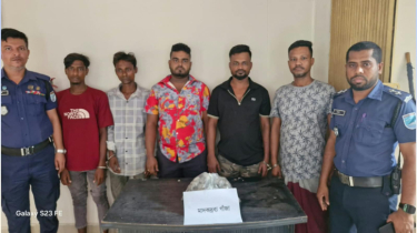 ফতুল্লায় গাঁজাসহ ৫ মাদক ব্যবসায়ী গ্রেপ্তার
