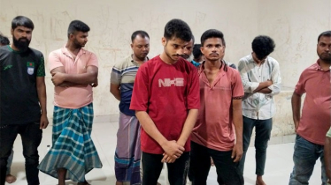 নারায়ণগঞ্জে আবাসিক হোটেলে থেকে নারী-পুরুষসহ আটক ১৭