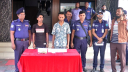 শহরে ভোরবেলা ছিনতাইকারী চক্রের ২ সদস্য বিদেশি পিস্তল ও মাদকসহ গ্রেপ্তার শহরে ভোরবেলা ছিনতাইকারী চক্রের ২ সদস্য বিদেশি পিস্তল ও মাদকসহ গ্রেপ্তার