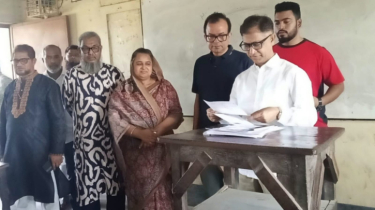 ফতুল্লা পাইলট উচ্চ বিদ্যালয় পরিদর্শনে অধ্যাপক মামুন মাহমুদ