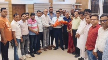 ডিসি ও সানিকে পূজা উদযাপন পরিষদের শুভেচ্ছা