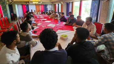 নারায়ণগঞ্জস্থ ঢাবি শিক্ষার্থীদের সাথে মামুন মাহমুদের মত বিনিময়