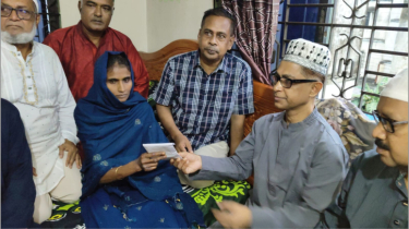 ফতুল্লায় নিহত যুবদল নেতা ইব্রাহিমের বাসায় মামুন মাহমুদ