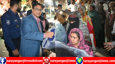 শীতার্ত রাতে শীতবস্ত্র নিয়ে দরিদ্র ও ছিন্নমূল মানুষের পাশে ডিসি