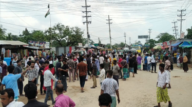 নবীগঞ্জ-কাইকারটেক সড়ক সংস্কারের দাবিতে মহাসড়ক অবরোধ