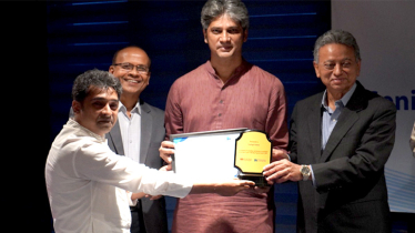 ডেমোক্রেসি ইন্টারন্যাশনালের ফেলোশিপ সম্পন্ন করেছেন তরিকুল সুজন