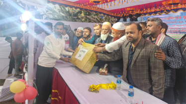 উত্তর নরসিংপুরে ডে নাইট শর্ট পিচ ক্রিকেট টুর্নামেন্টের পুরষ্কার