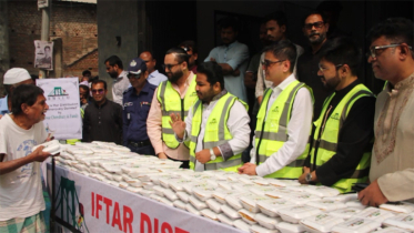 ভালো সেন্ট্রাল পরিদর্শনে সাংবাদিক খালেদ মহিউদ্দিন ও এমপি আল আমিন