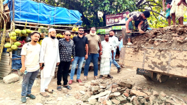 রিয়াদ চৌধুরীর উদ্যোগে চলমান রয়েছে পোস্ট অফিস-শিবু মার্কেট সংস্কার