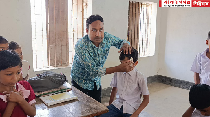 ফতুল্লায় ক্লাস চলাকালে  সিলিং ফ্যান খুলে পড়ে আহত ৫ শিক্ষার্থী